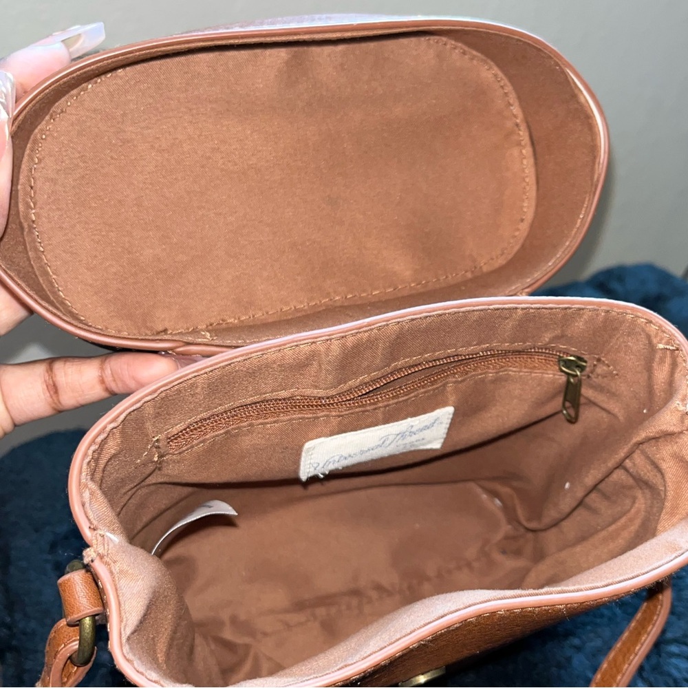 Universal Thread Tan Mini Bag - Picture 3 of 4